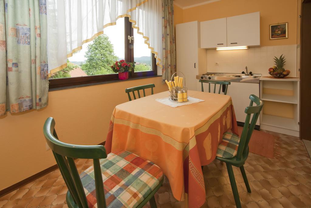 Haus Fischer Velden am Wörthersee Habitación foto